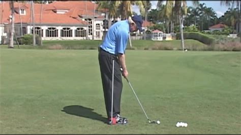 Golf Tips: Chipping Technique Lesson by Jim McLean - YouTube