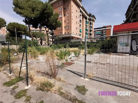 degrado   francesco baracca  abbandono assoluto ma  chi