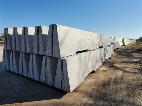 Single Slope Concrete Barrier Summit Precast Concrete Lp Montgomery Tx