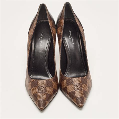 Louis Vuitton Brown Monogram Canvas Chérie Pointed Toe Pumps Size 39 For Sale At 1stdibs