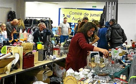 Malgré la pluie plus de 600 visiteurs au troc et puces du comité de