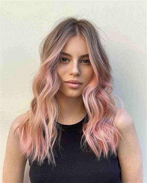 This Pastel Pink Highlights Is A Hairstyle You Can Try Which Will Work