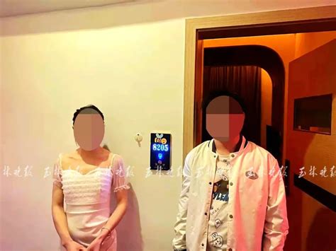 辣眼睛！玉林一车站附近按摩店，两对男女赤身裸体被抓 澎湃号·媒体 澎湃新闻 The Paper