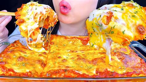 Asmr Cheesy Lasagna So Yummy Eating Sounds Asmr Phan Youtube