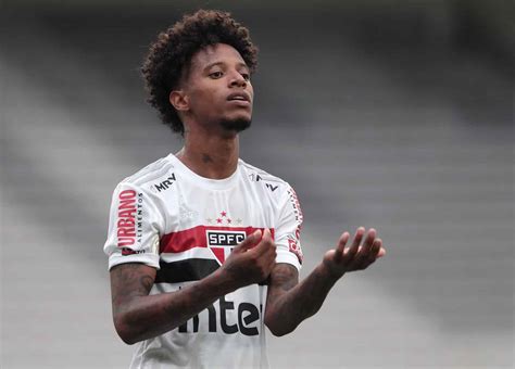 Tchê Tchê deixa o SPFC e é anunciado oficialmente pelo Atlético Mineiro