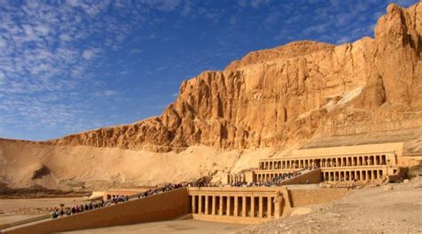 Il Tempio Della Regina Hatshepsut A Deir El Bahari Storia Romana E