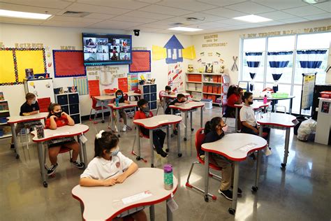 Samsungs Display Solutions Help Reimagine The Classroom For One Of The