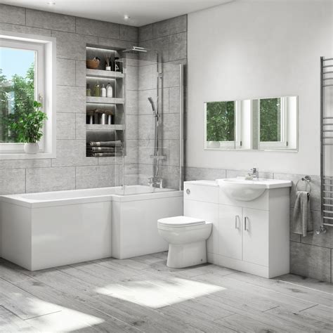 1700mm L Shaped Bath Suite With Toilet And Basin Combination Unit Right