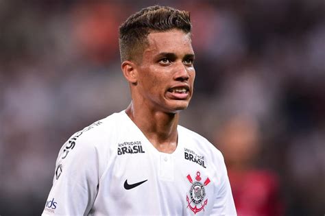 Pedrinho Afirma Estar Pronto Para Jogar 90 Minutos Pelo Corinthians