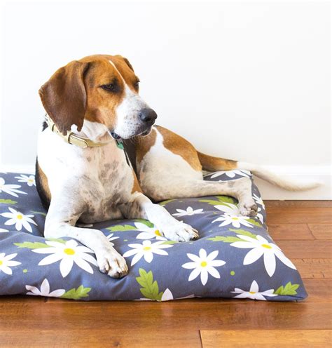 Diy Easy To Sew Zippered Dog Bed Cover Covered Dog Bed Diy Dog Stuff