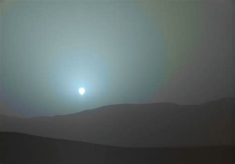 Perseverance Captures a Beautifully Strange 'Blue Sunset' on Mars ...