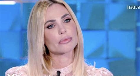 Ilary Blasi Finalmente Esce Allo Scoperto Dopo La Separazione Prima