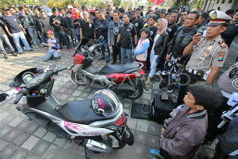 Sosialisasi Tertib Berlalu Lintas Antara Foto