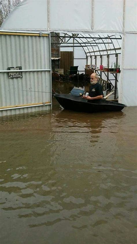 Pin By Mr Eborg On Ships And Shipwrecks Boat Canal Ship