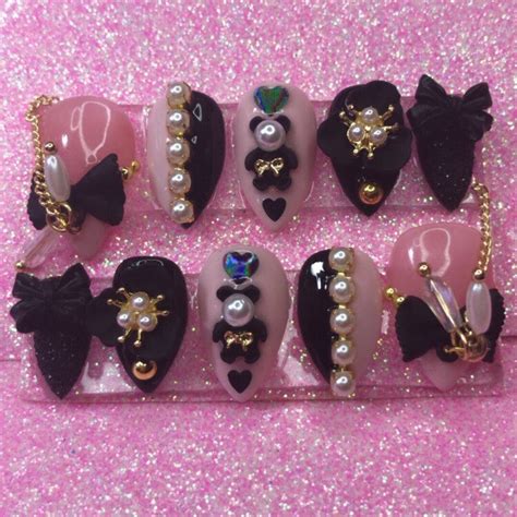 Beary Sweet Pink And Black Pastel Kawaii Goth Press On Nail Setpink