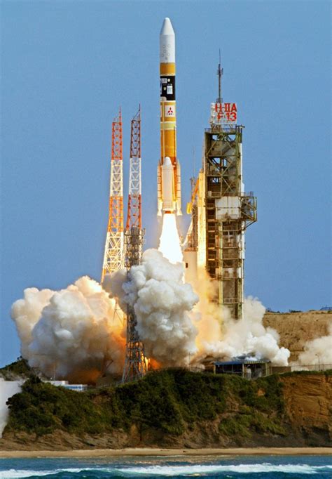 Japan Launches Its First Lunar Orbiter