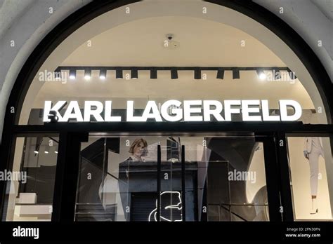 Karl Lagerhaus Fotos Und Bildmaterial In Hoher Aufl Sung Alamy