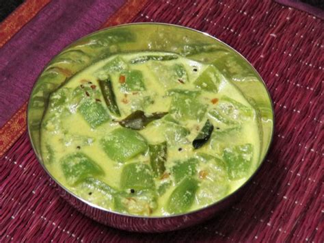 Beerakaya Palu Posina Kura Andhra Ridge Gourd Curry in Milk ãhãram