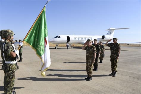 MDN Le Général dArmée Saïd Chanegriha en visite de travail et d