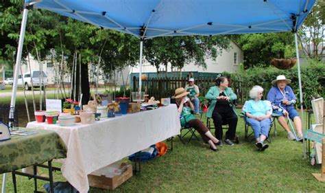 Autauga County Master Gardeners Share Talent Knowledge At Plant Sale