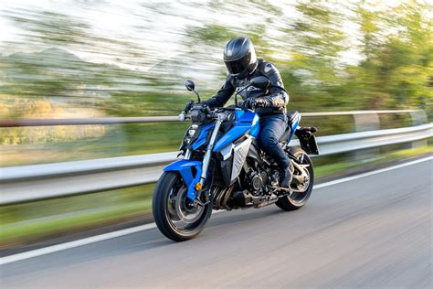 Suzuki Gsx S La Naked Cilindri Adatta A Tutti
