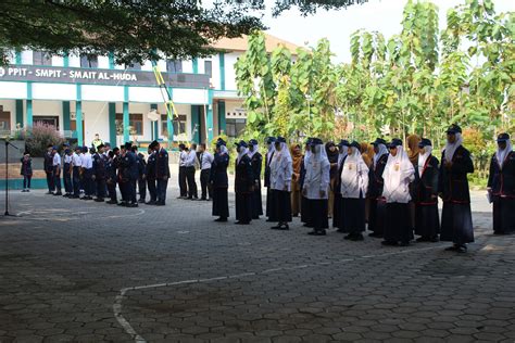 Upacara Memperingati Hari Pendidikan Nasional Smp It Al Huda Wonogiri