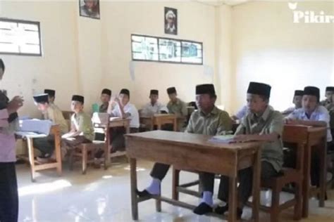 Cair Lagi Cek Jadwal Pembayaran Tunjangan Profesi Guru Guru