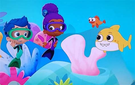 Bubble Guppies Shark