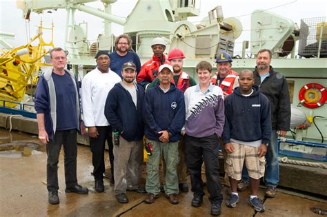 R V Oceanus Woods Hole Oceanographic Institution