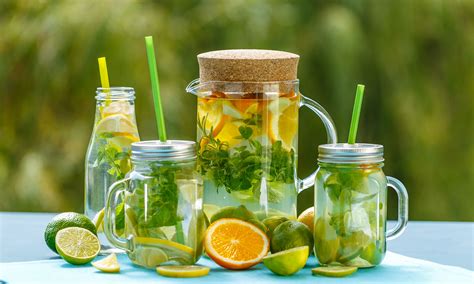 Detox Water: Best Recipes For Body Cleanse - SOLANCHA