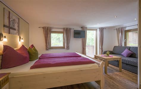 Remembering Lorena Perry: Obituary and Service Information