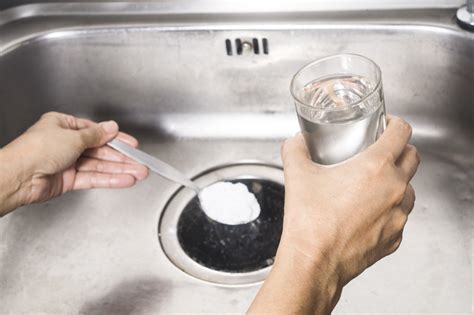 Doctor Catches Wife On Camera Putting Drain Cleaner In His Lemonade ...