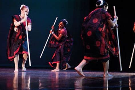 Tippani Dance Gujarat India Danceask
