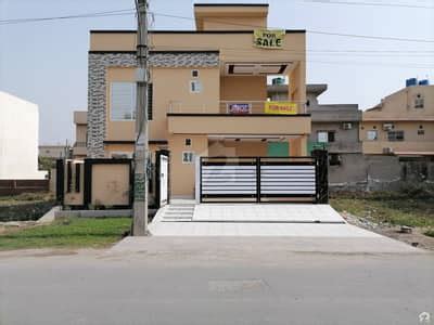 Ultra Modern Marla Brand New Bungalow Facing Park Feet Road In