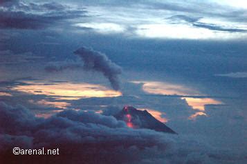 Arenal Volcano Eruption photos - September, 2005