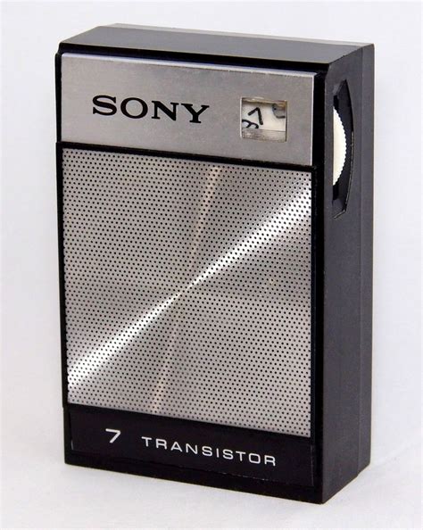 Vintage Sony Transistor Radio Model 2r 30 Am Band 7 Transistors Made In Japan Circa 1968