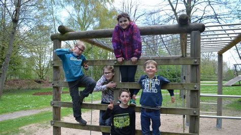 Anzeiger Spielplatz Test Übersicht über Spielplätze