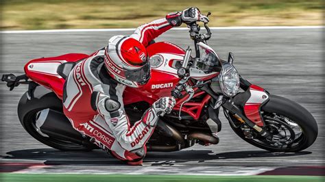 DUCATI Monster 1200 R 2015 2016 Specs Performance Photos