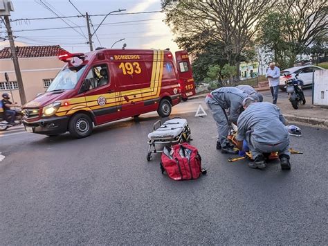 Motociclista Sofre Fratura Na Perna Ap S Carro Ocasionar Colis O No