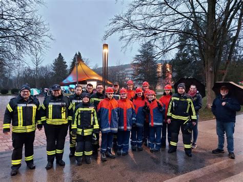 24 02 2023 Lichterkette für den Frieden am Jahrestag des Kriegsbeginns