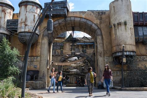 A Guide to the Vocabulary of Batuu at Star Wars: Galaxy's Edge - WDW ...