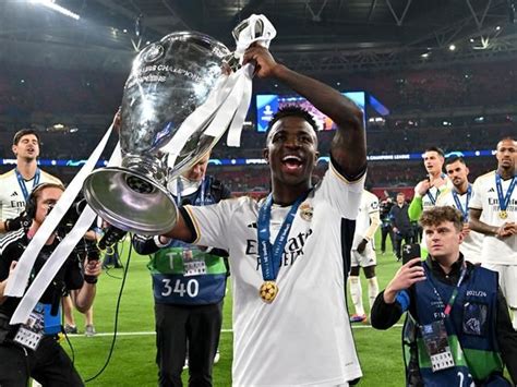 Ligue Des Champions Vinicius Jr Sacr Meilleur Joueur De C