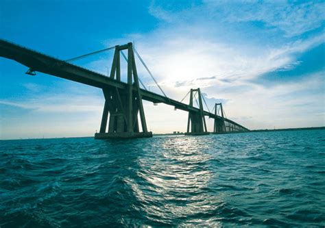 Fémina se lanza del Puente sobre el lago de Maracaibo - Notipascua ...