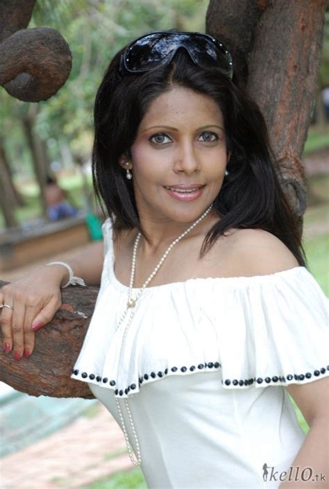 Sri Lanka Actress Thesara Sri Lankan Hot Actress Picture Gallery 22848