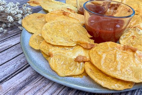 Würzige Protein Chips aus Harzer Käse selber machen