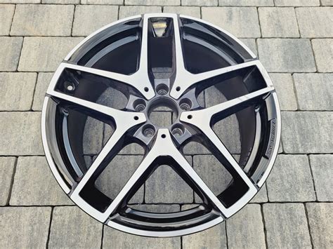 FELGA ALUMINIOWA MERCEDES GLC AMG 19X8 A253411800 A253411800 za 1200 zł