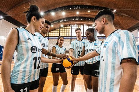 Se Presentaron Las Camisetas De Las Selecciones Argentinas 2023 Somos