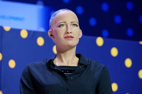 Sophie the AI Robot is in Dubai and is Asking People to Caption Her Picture | ExpatWoman.com