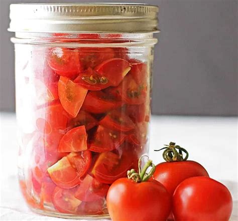 Une délicieuse recette de conserves de tomates en dés Très économique