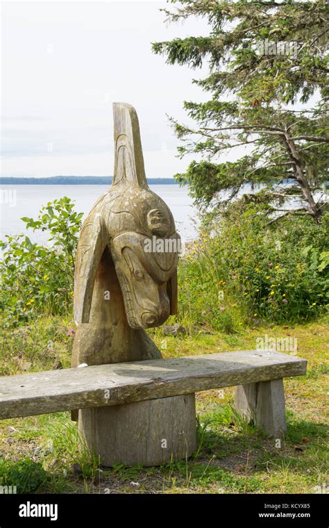 Haida orca art hi-res stock photography and images - Alamy